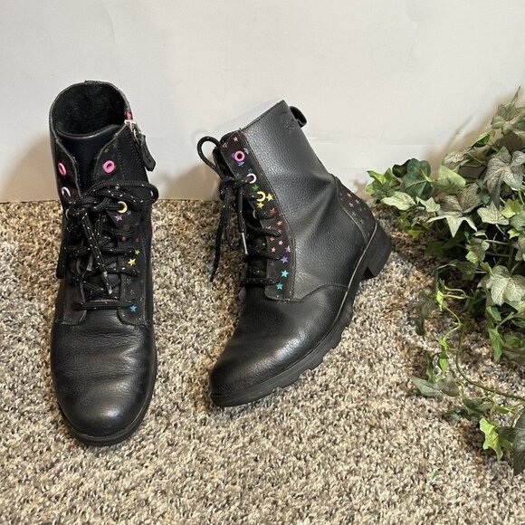 Sorel Youth Emelie Short Lace Zip Waterproof Boots Black Leather US 5 / EUR 37 - Picture 1 of 9
